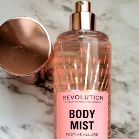 Revolution Beauty Festive Allure Body Mist - Picture 6 of 6